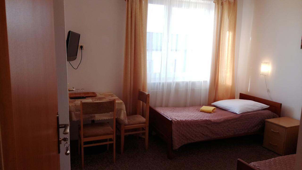 Hotel Eden Rzeszow Dış mekan fotoğraf